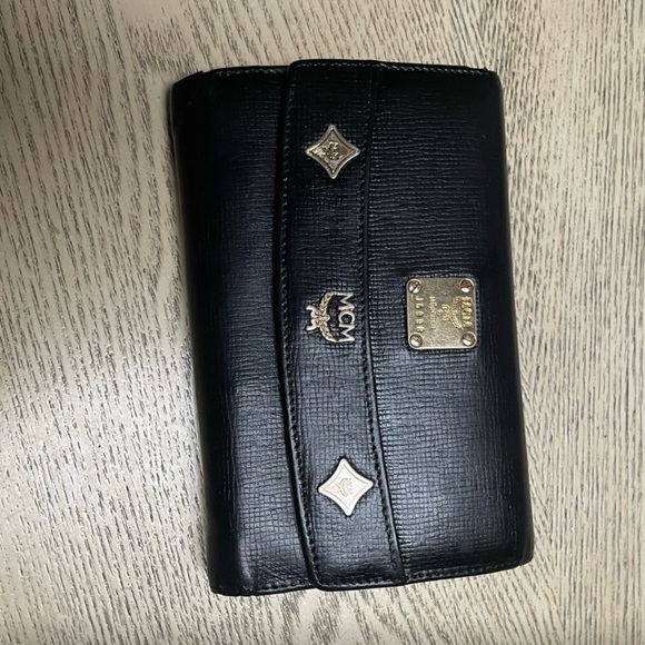 MCM Black Shoulder Bag & Matching Wallet Gold Hardware purse handbag luxury - Picture 3 of 16